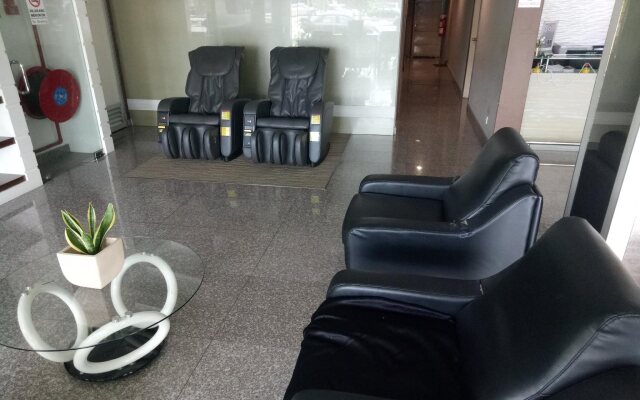 Desa Queenspark Hotel