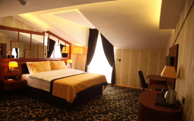 Grand Vuslat Hotel