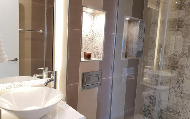 Fantastic Apartment In Front Of The Sea & Marina