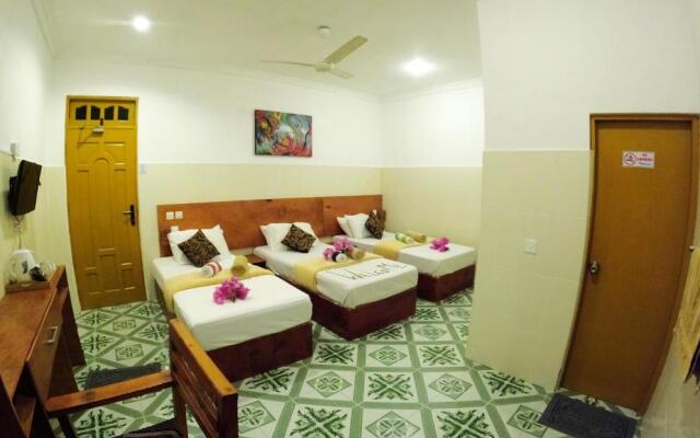Adroit Beach Inn