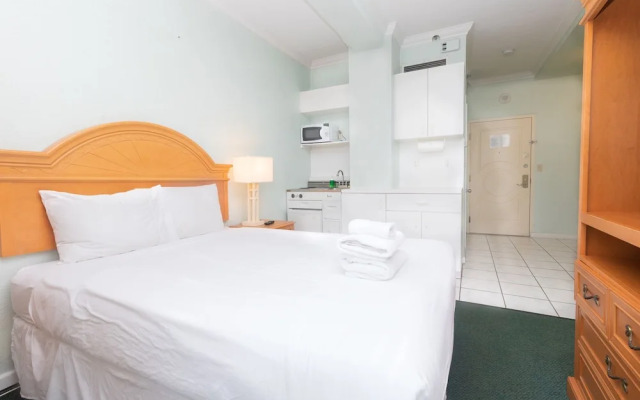 656 Studio Apartment Hollywood Beach