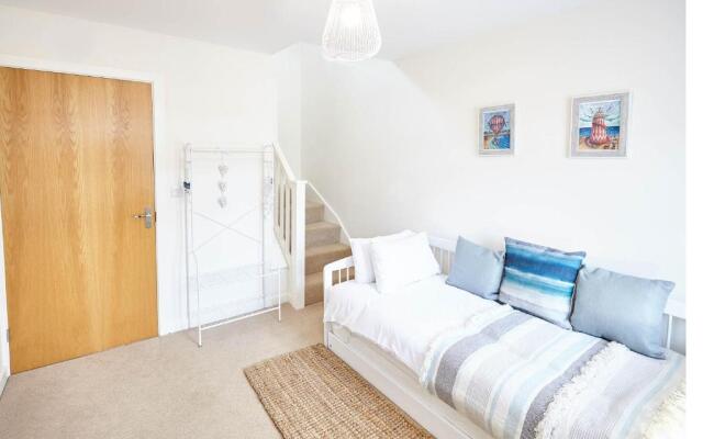 Host Stay Coach House Retreat