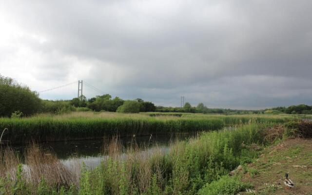 Marshlands Lakeside Nature Retreat