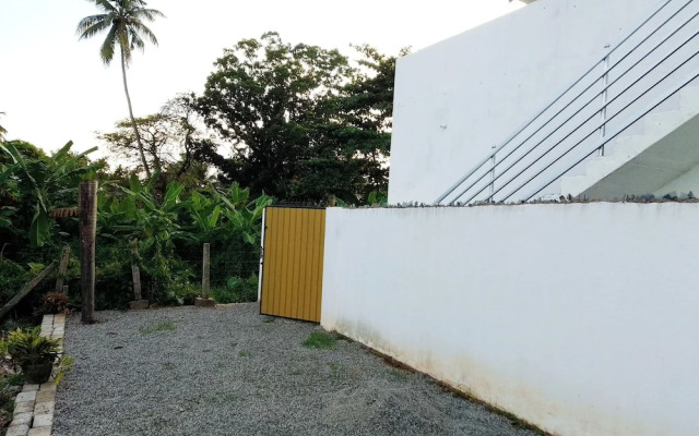 Tropical Suites