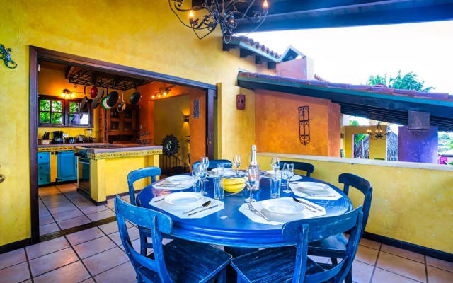 Mexican Style Villa With Private Pool, Free Utilities