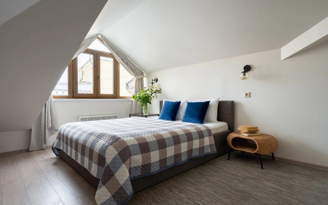 LetYourFlat Mansarda