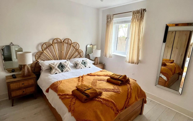 Warm, cosy apartment sleeps 4