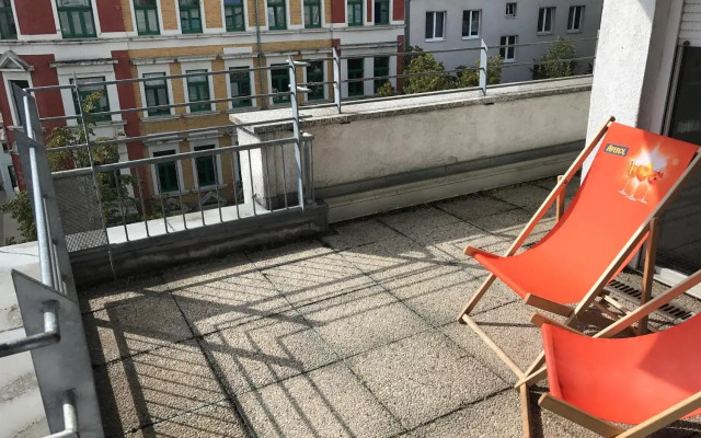 Exklusive Wohnung mit Dachterrasse in Schleußig