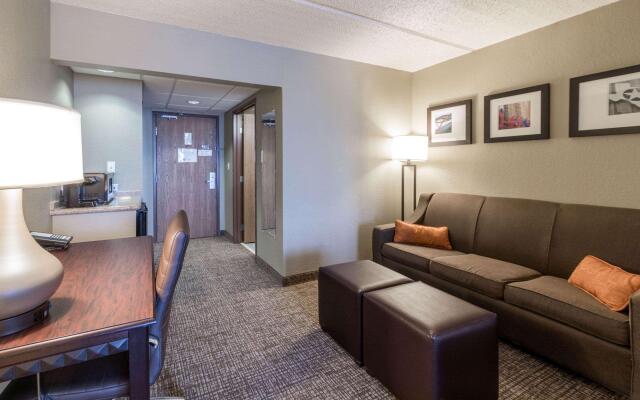 Comfort Suites Austin Airport