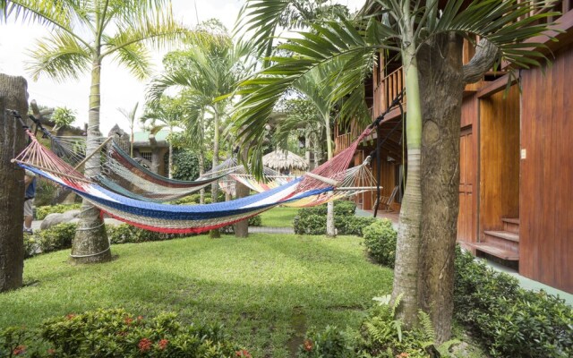 Arenal Hostel Resort Towers