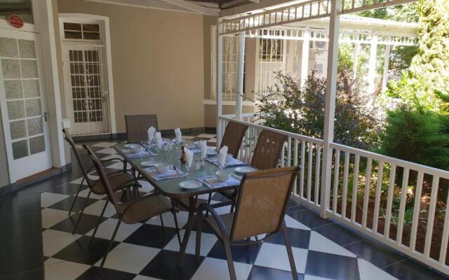 Bellevue Manor Guest House