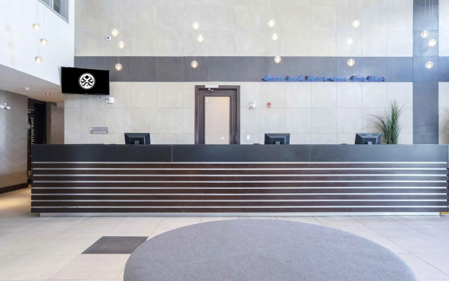 Sandman Signature Prince George Hotel