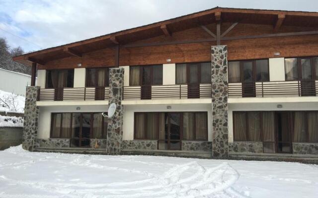 Konstantines Chalet