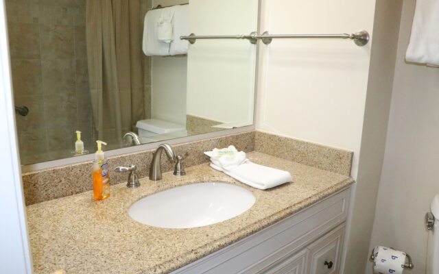 Jamaica Royale 403 - 2 Br Condo