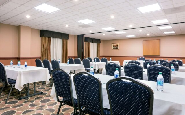 Wingate by Wyndham Athens Near Downtown