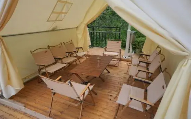 Manshan Shishe Homestay