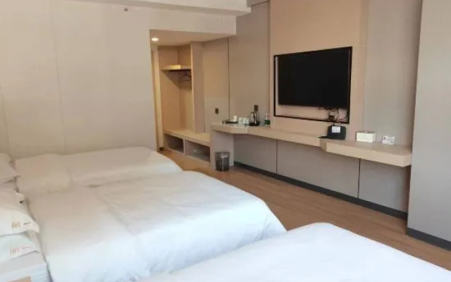 Hotel Pai Hezhou Lingfeng Plaza