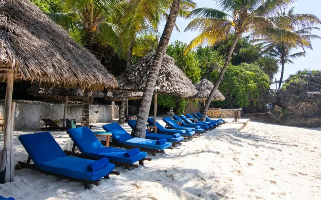 Leopard Beach Resort & Spa