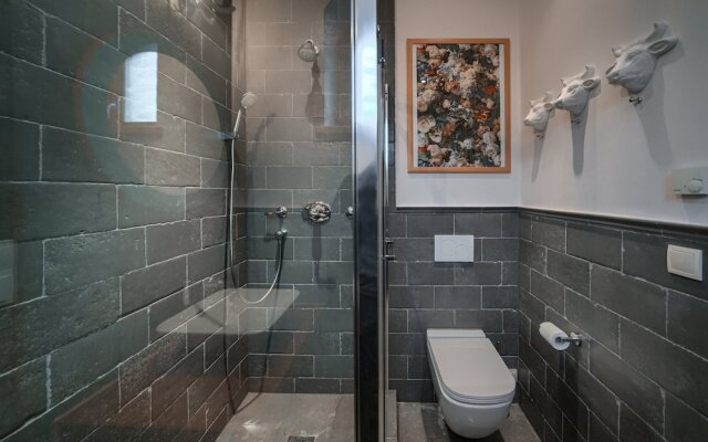 Rich Witch Villa&SPA