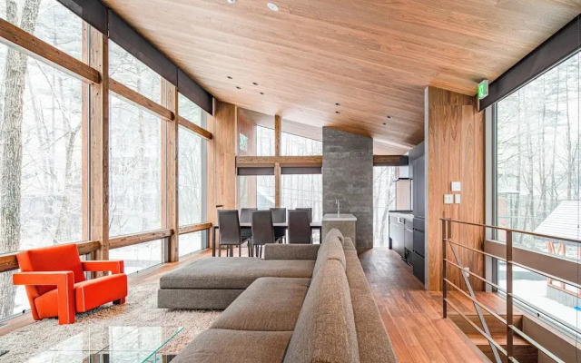 Gravity by The Hakuba Collection