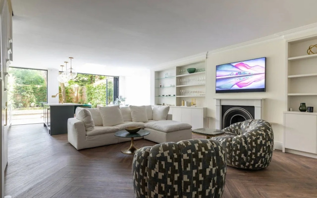 Westbourne Park Road Xviii by Onefinestay