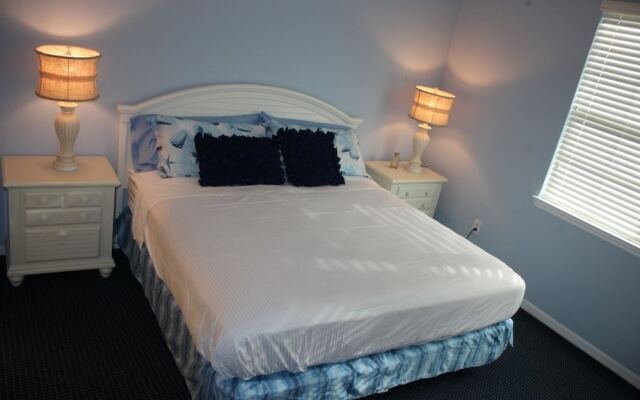 Runaway Beach - 2 Bd Villa (RW 15103)