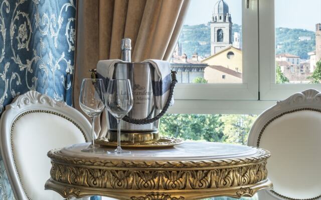 Olympus Verona Relais