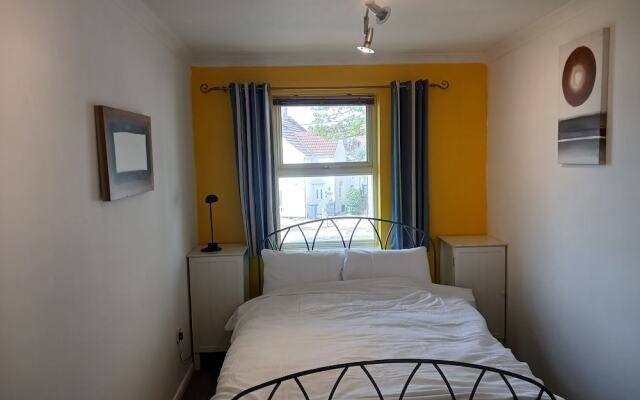 Cosy 1-bed Apartment in Swindon, Private Parking