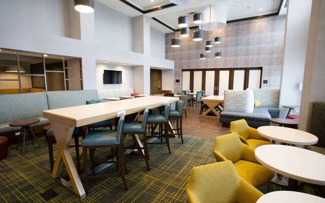 Hampton Inn & Suites St. Clairsville
