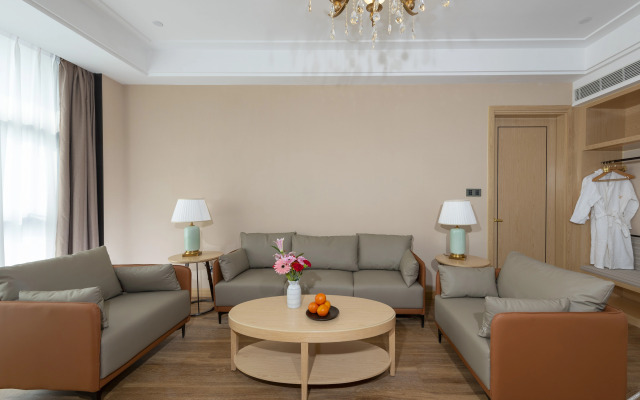 Vienna International Hotel Deng Zhou YingBinGuan