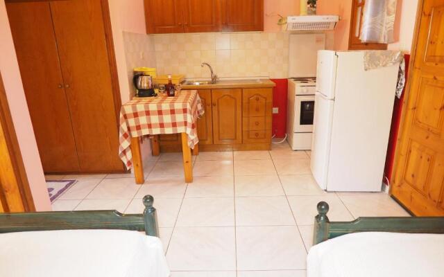 Elena Apartments stoypa