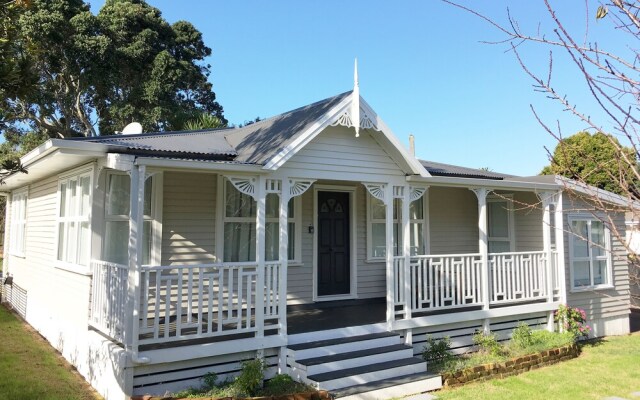 Modern Home in Convenient Location