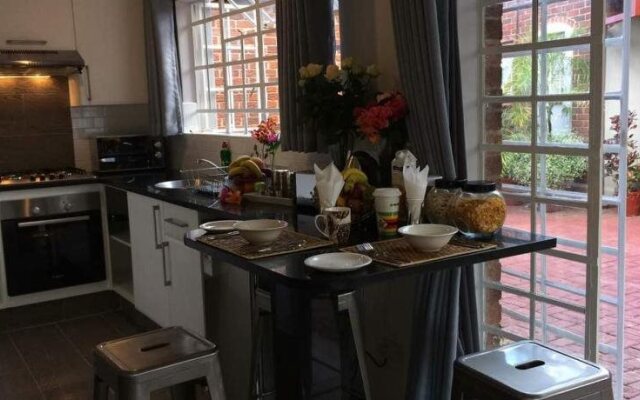 Sunbird Guest House