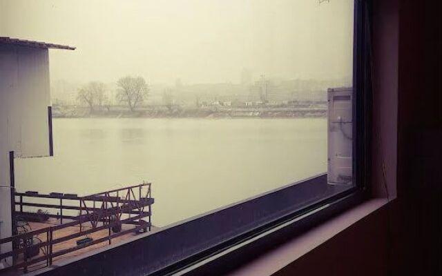 B&B Beo-River