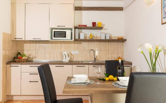 Villa Erna Apartments