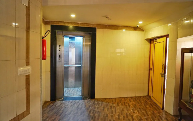 Oyo Flagship 36844 Riverfront