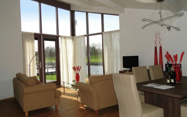 Cozy House With a Private Jetty Located in Lemmer
