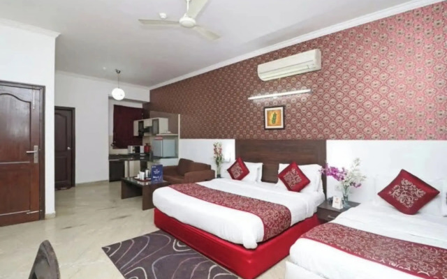 Hotel Jashn Inn near Apollo Hospital, Delhi