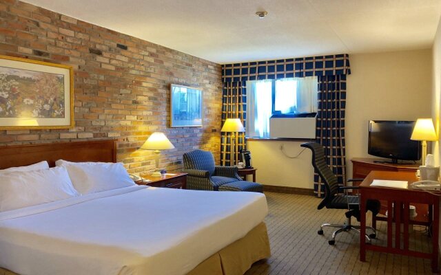 Holiday Inn Express Toronto East - Scarborough by IHG