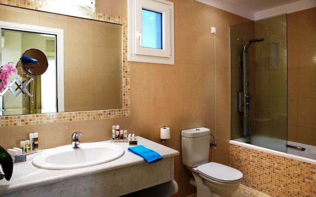 Mitos Suites Luxury Hotel In Naxos