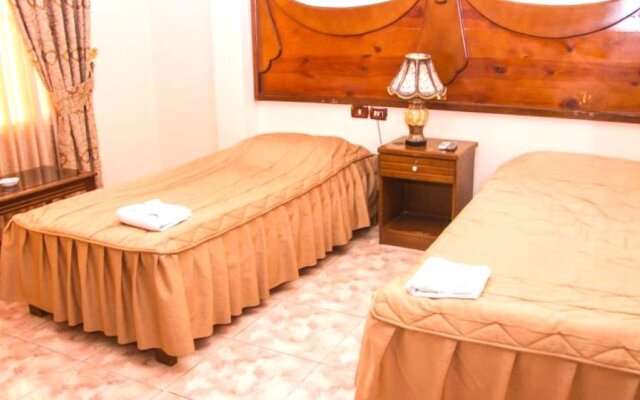Al Anbat Midtown Hotel