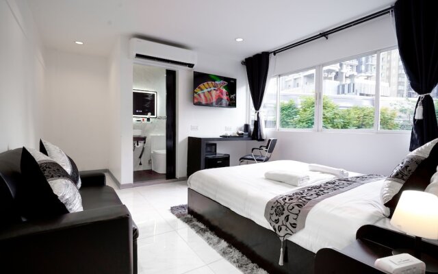 Thonglor Suites Hotel