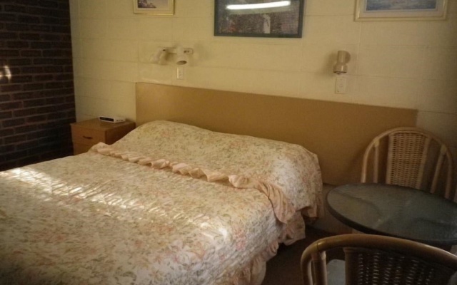 White Lanterns Motel – Guest Rooms – Gold Coast