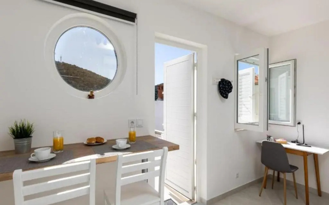 Sunny Palace Apartments