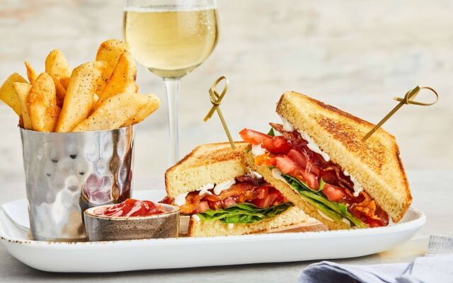 Courtyard Fayetteville