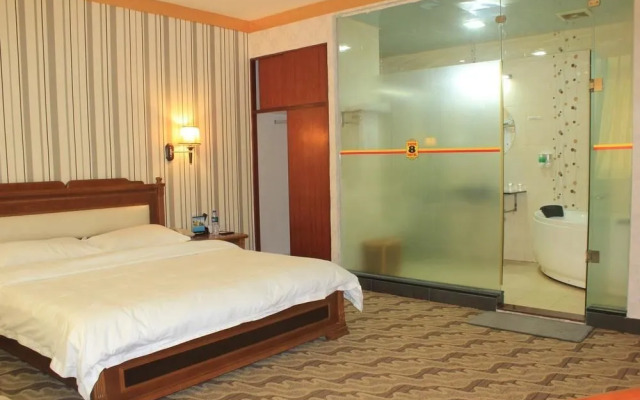 Super 8 Hotel - Guangzhou Baiyun Airport Renhe Station Inn