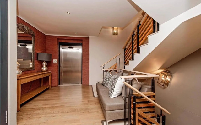 Luxury Gallery apartment - Studio 106