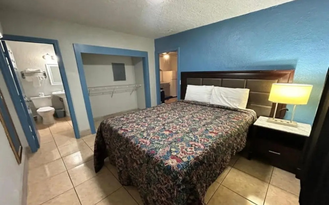 Aladdin Motel