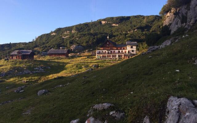 Gjaid-Alm 1738m am Dachstein-Krippenstein