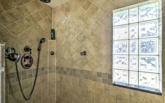 Apollo Beach Waterfront Retreat w/ Boat Dock!